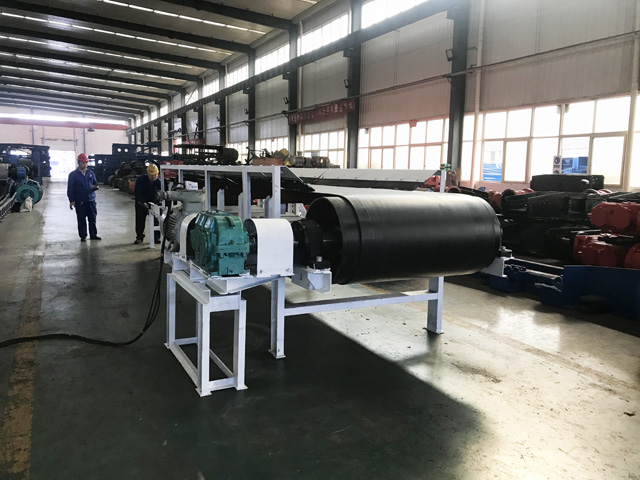 1200mm帶式輸送機 1200mm帶式輸送機